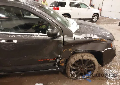 2016 Jeep Compass 75Th Anniversary z USA, uszkodzony, nr VIN 1C4NJDBB0GD673852